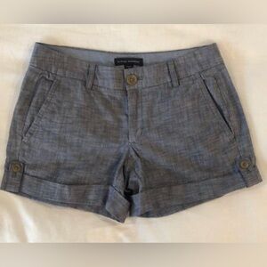 WOMENS BANANA REPUBLIC SHORTS SIZE 2